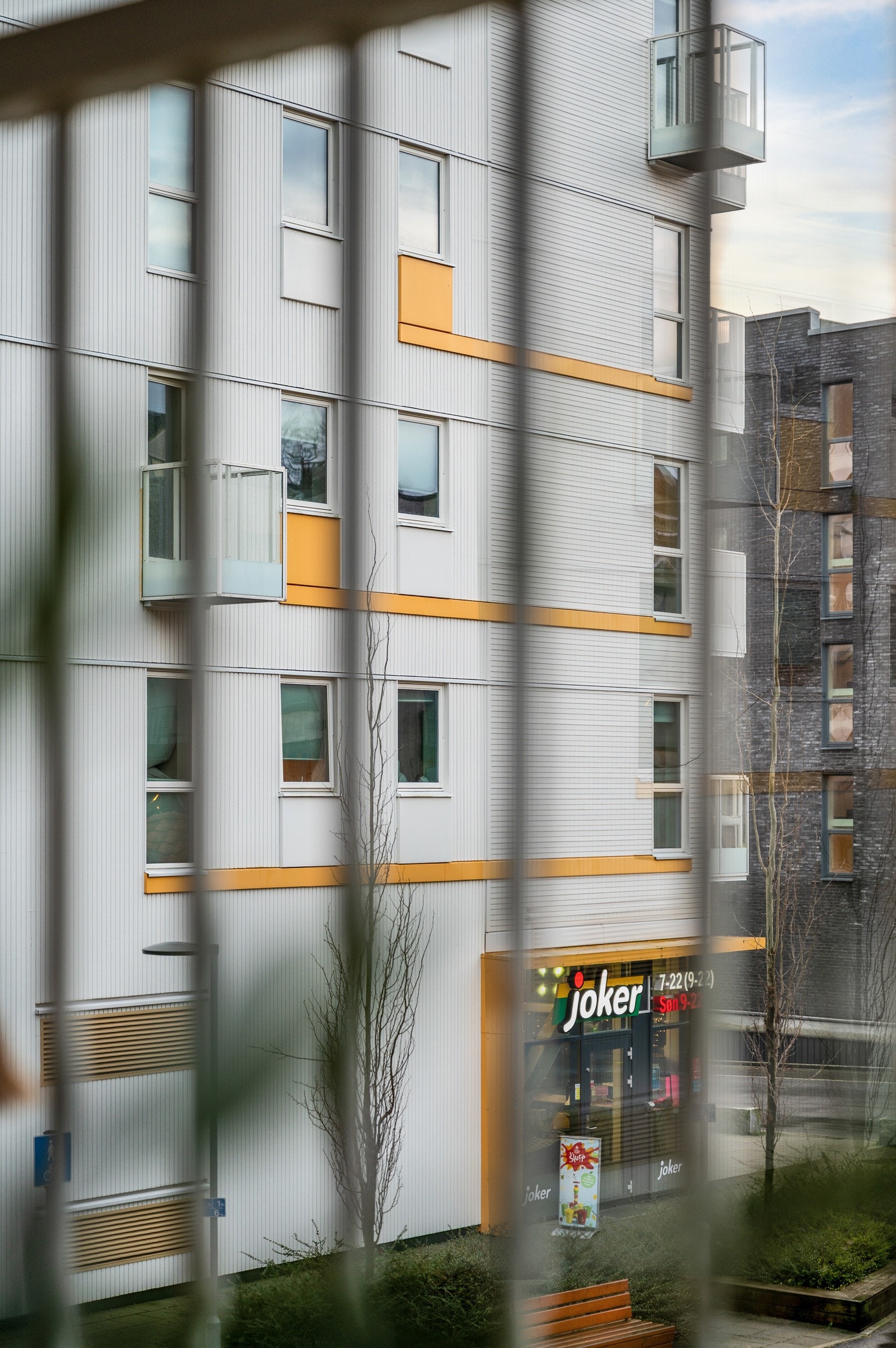 Den søndagsåpne butikken ligger 52 m. unna. Galleribilde