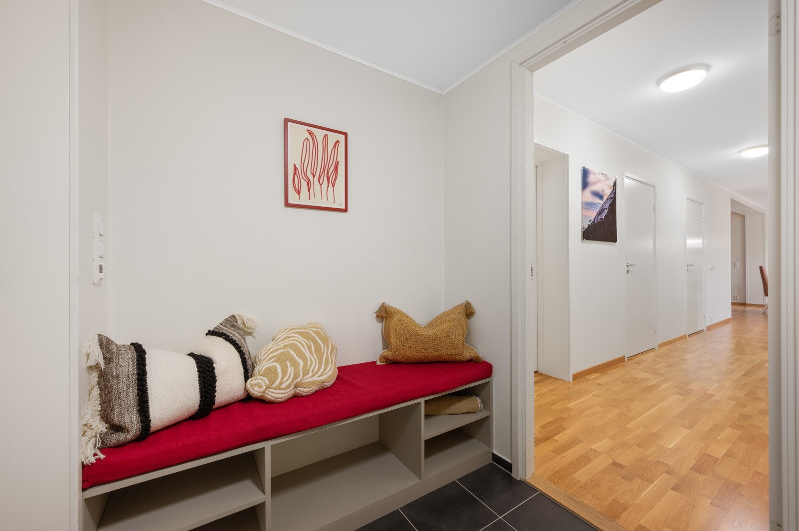 La oss gå videre inn i leiligheten! Galleribilde