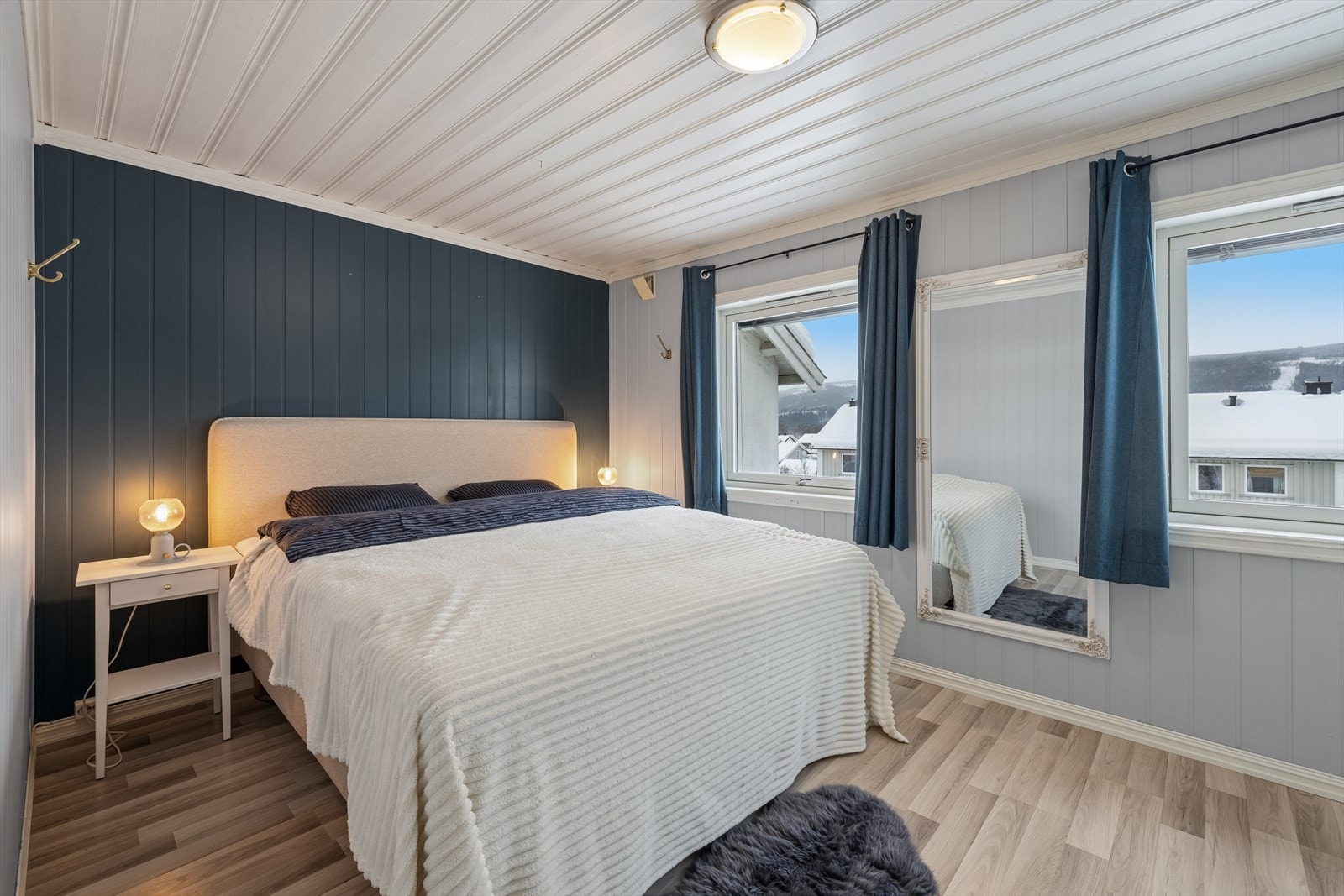 Boligen har to gode soverom med fine innredningsmuligheter. Galleribilde