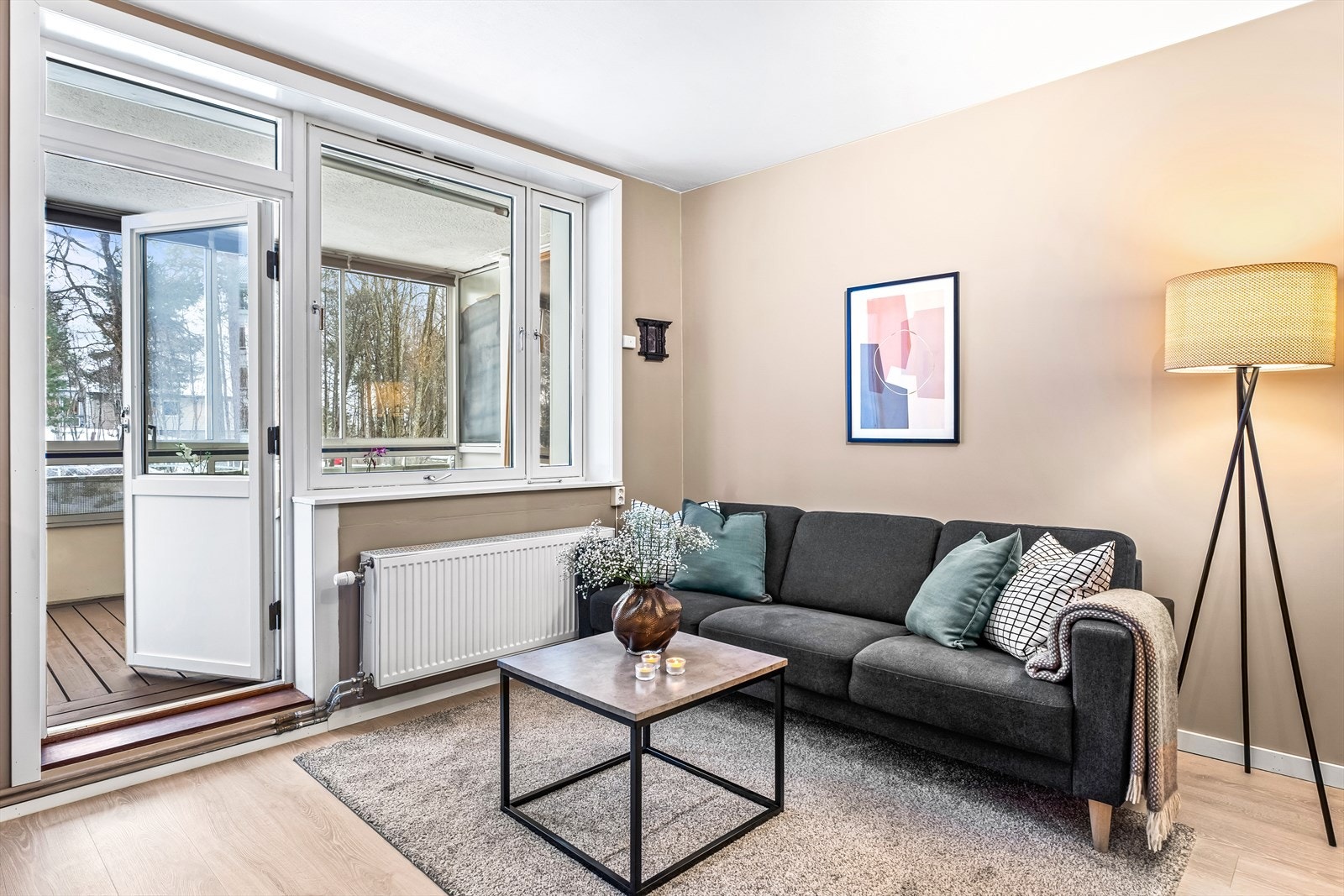 Fjernvarme og varmtvann er inkludert i felleskostnadene. Galleribilde