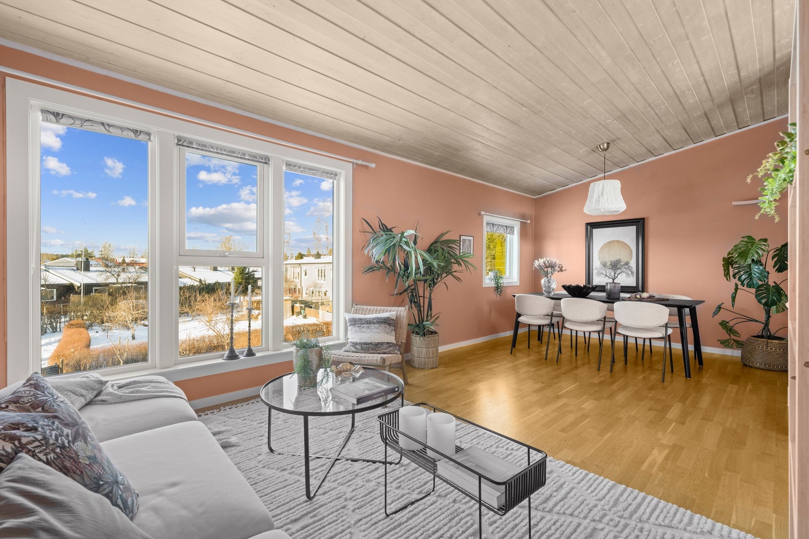 Velkommen til Kollenveien 12B! Boligen presenteres av Øyvind Frogner v/PrivatMegleren. Foto: Noah Spange. Galleribilde