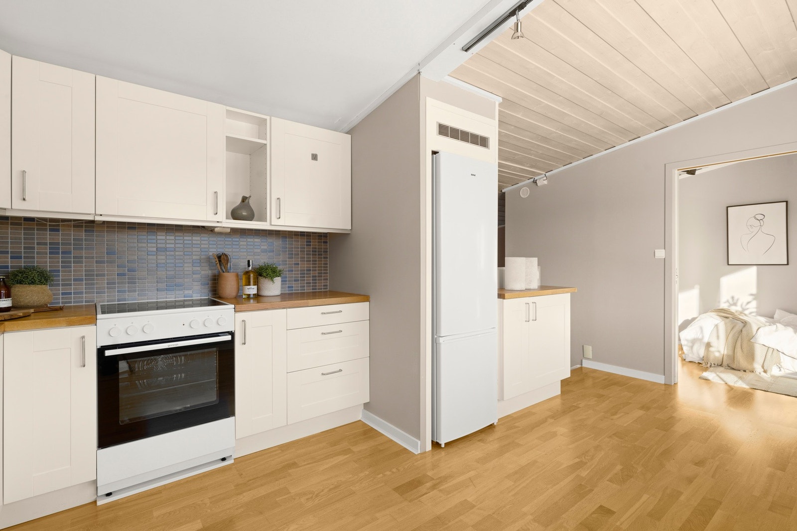 Kjøkkeninnredningen er fra 2008 jf tidligere salgsoppgave. Galleribilde