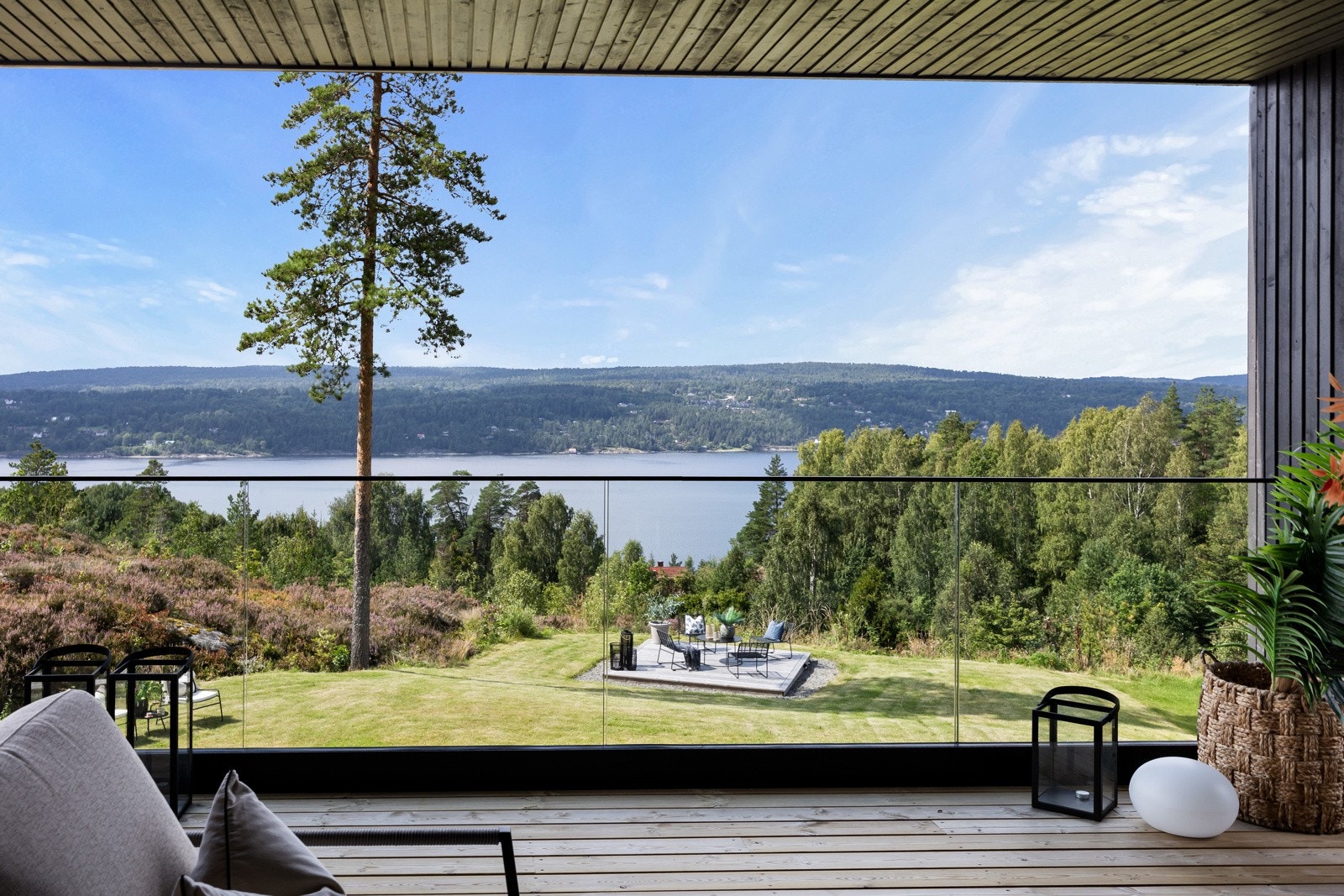 Terrassen byr på en utsikt som virkelig tar pusten fra deg. Galleribilde