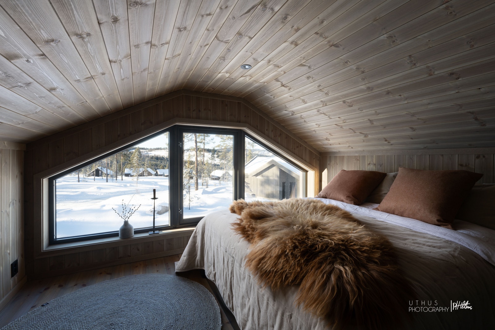 Soverommene på hems kan enten innredes med dobbeltseng eller enkeltsenger langs kneveggene Galleribilde