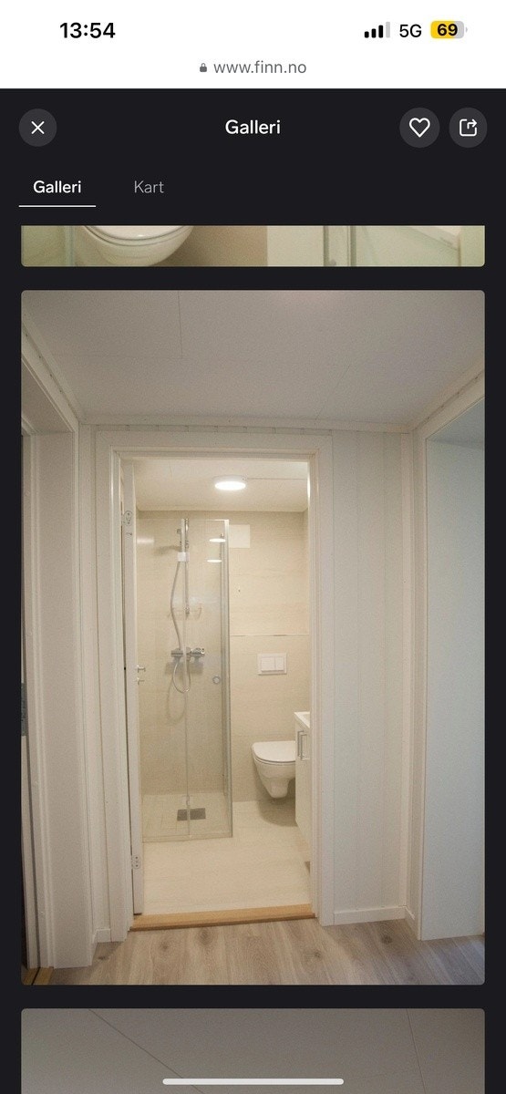 To bad i kjeller etg og 1 bad i 1 etg Galleribilde