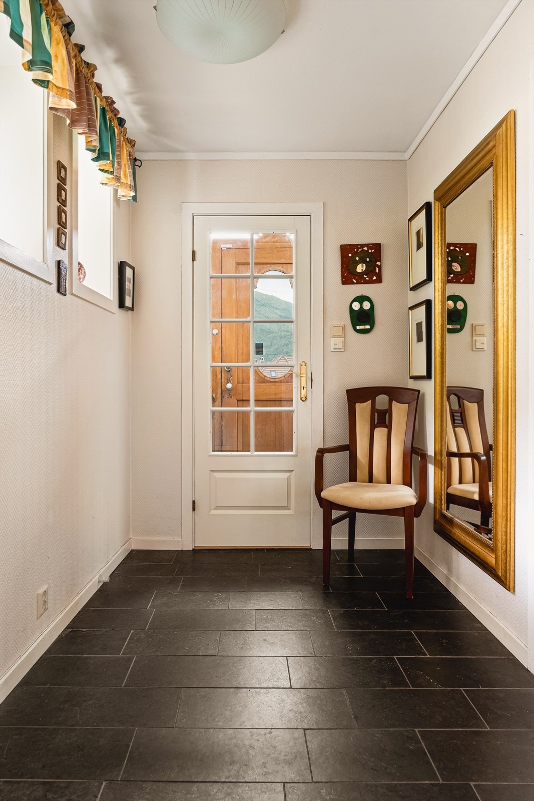 - Flislagt gang gjør renholdet enklere - Galleribilde