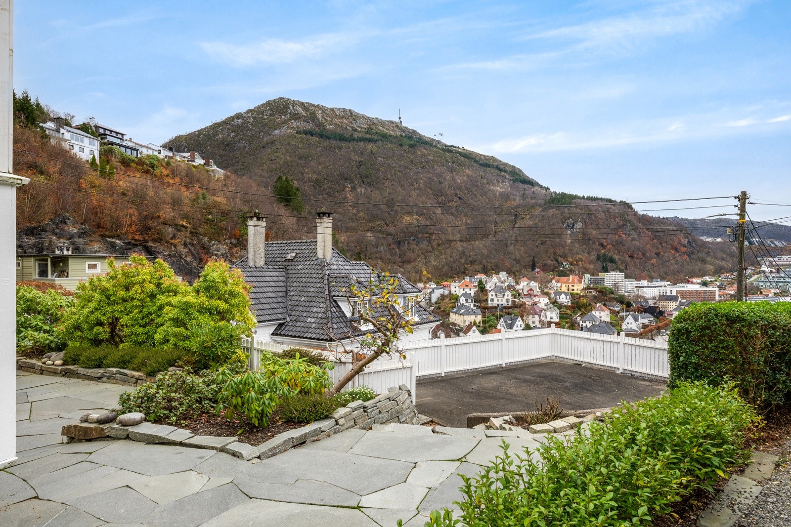 Fin og lettstelt hage Galleribilde