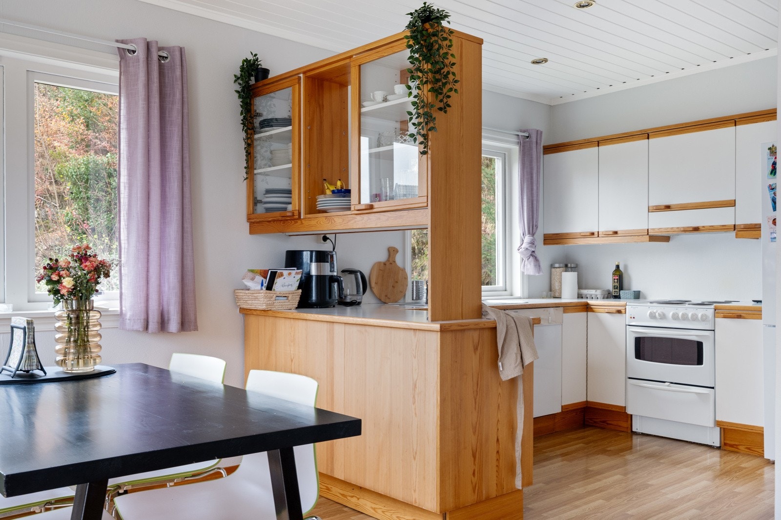 Kjøkkenet selges komplett som forevist på visning. Galleribilde