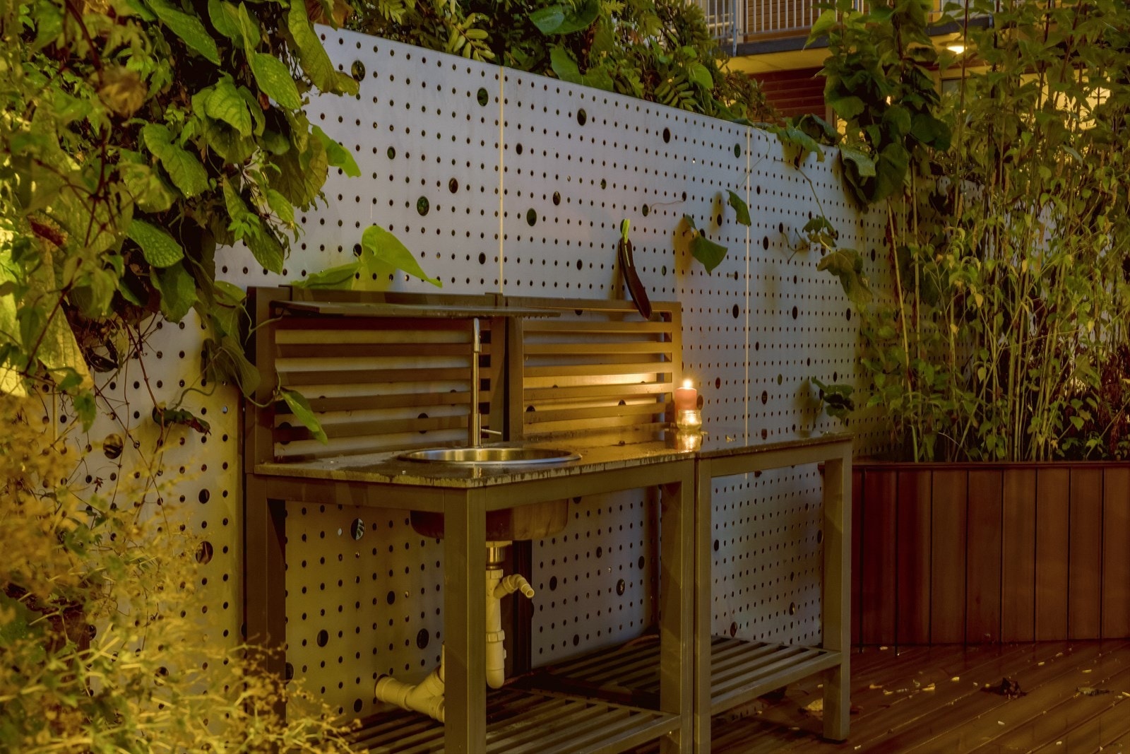 Utekjøkken på felles takterrasse. Galleribilde