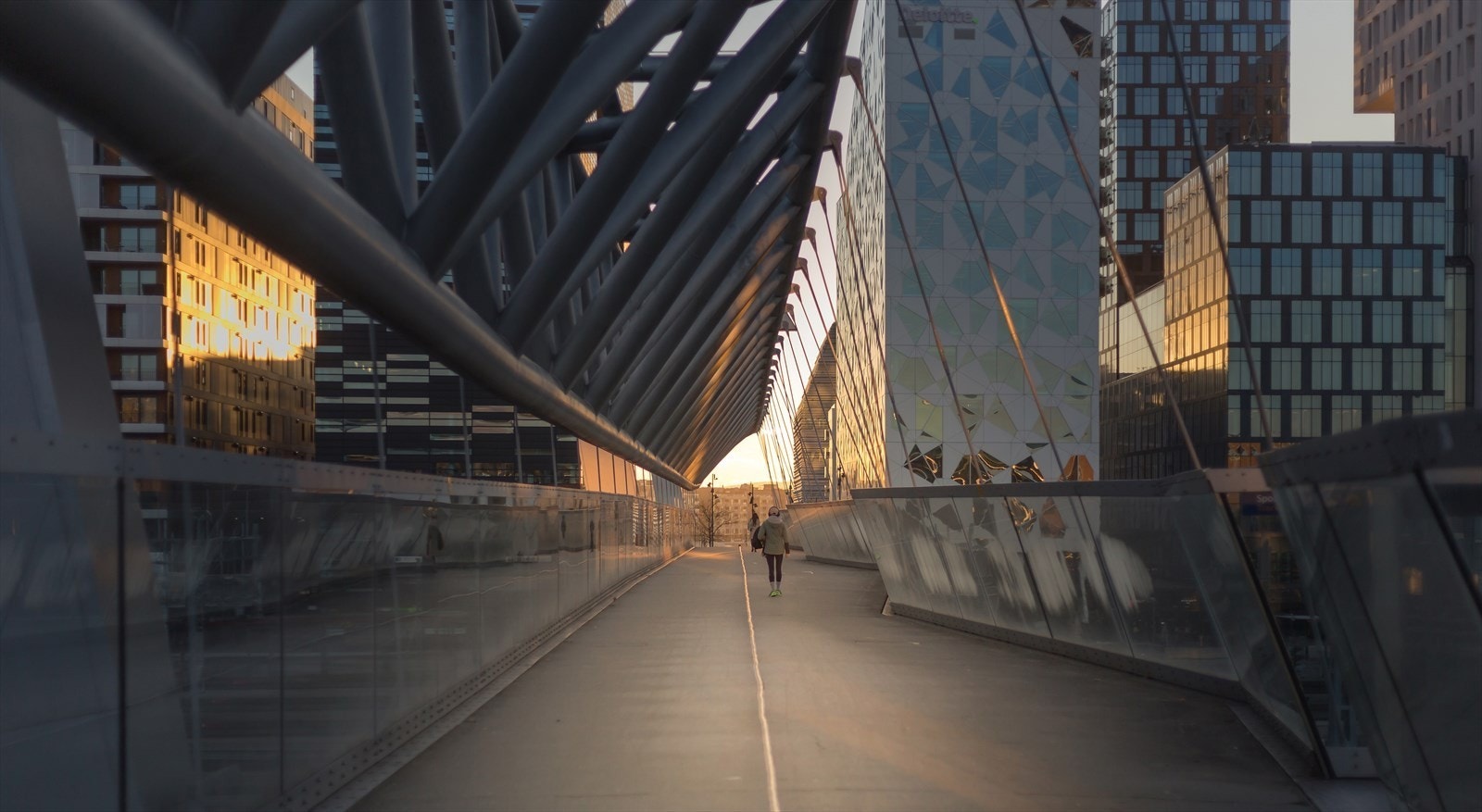 Leiligheten har en sentrumsnær beliggenhet med kort avstand til Bjørvika og Oslo S. Galleribilde