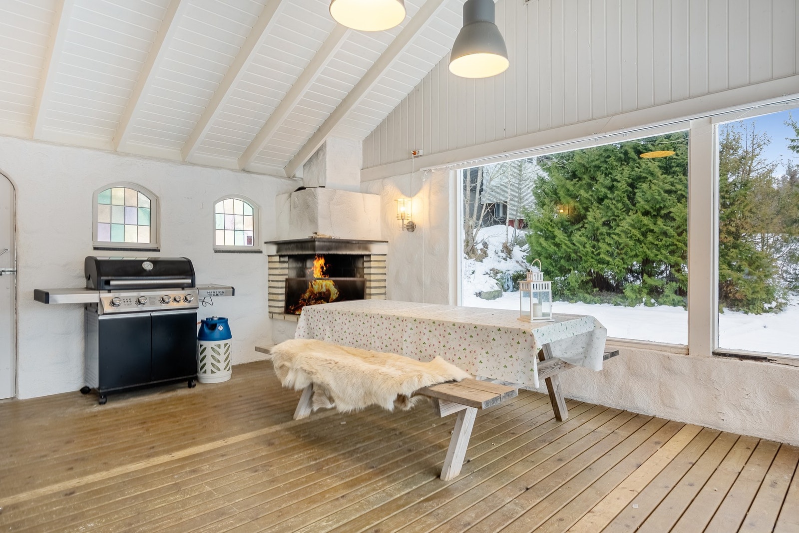 Vinterhagen kan brukes som en forlengelse av stuen og tar deg videre til hage på både fremtiden og baksiden av huset Galleribilde