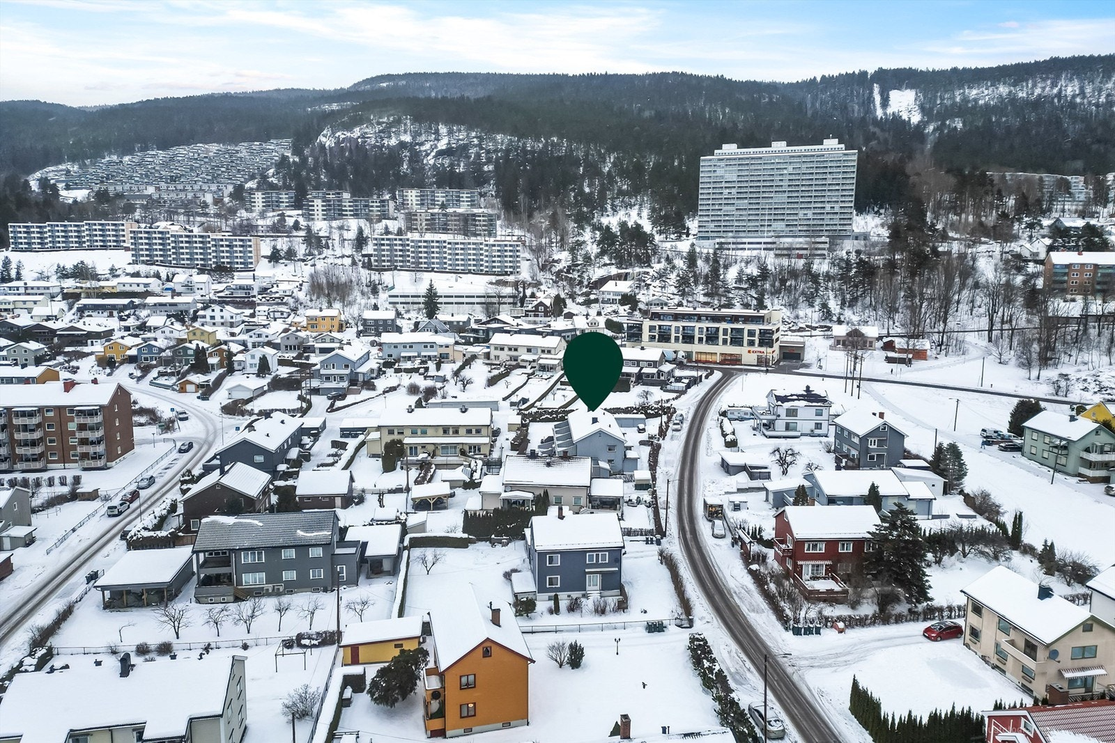 Pent og utvidet enderekkehus med 3 etasjer.
Foto: Haiman Askari Galleribilde