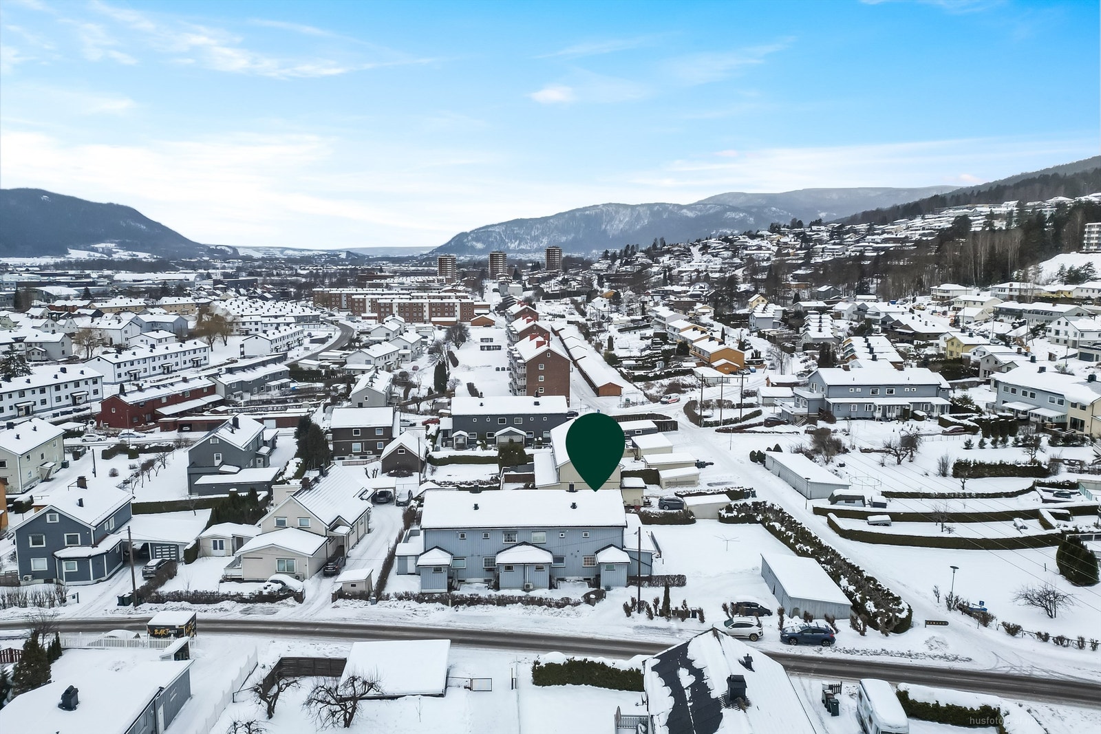 Nærmeste bussholdeplass, Elias Kræmmers vei, ligger kun to minutter unna. Galleribilde