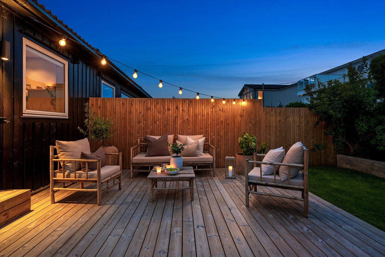 I 2024 ble det også utført ny drenering og utvendig isolering rundt boligen. Galleribilde