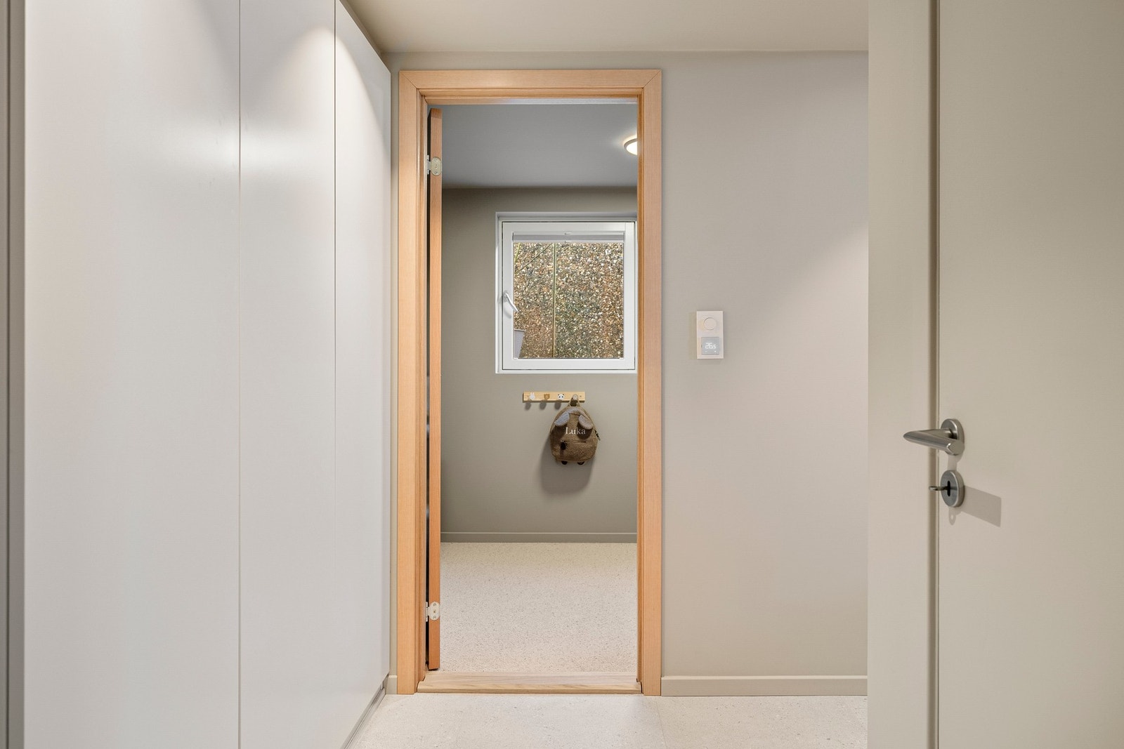 På det nederste planet er det lagt stor vekt på både funksjonalitet og estetikk, med god belysning og praktiske løsninger. Galleribilde