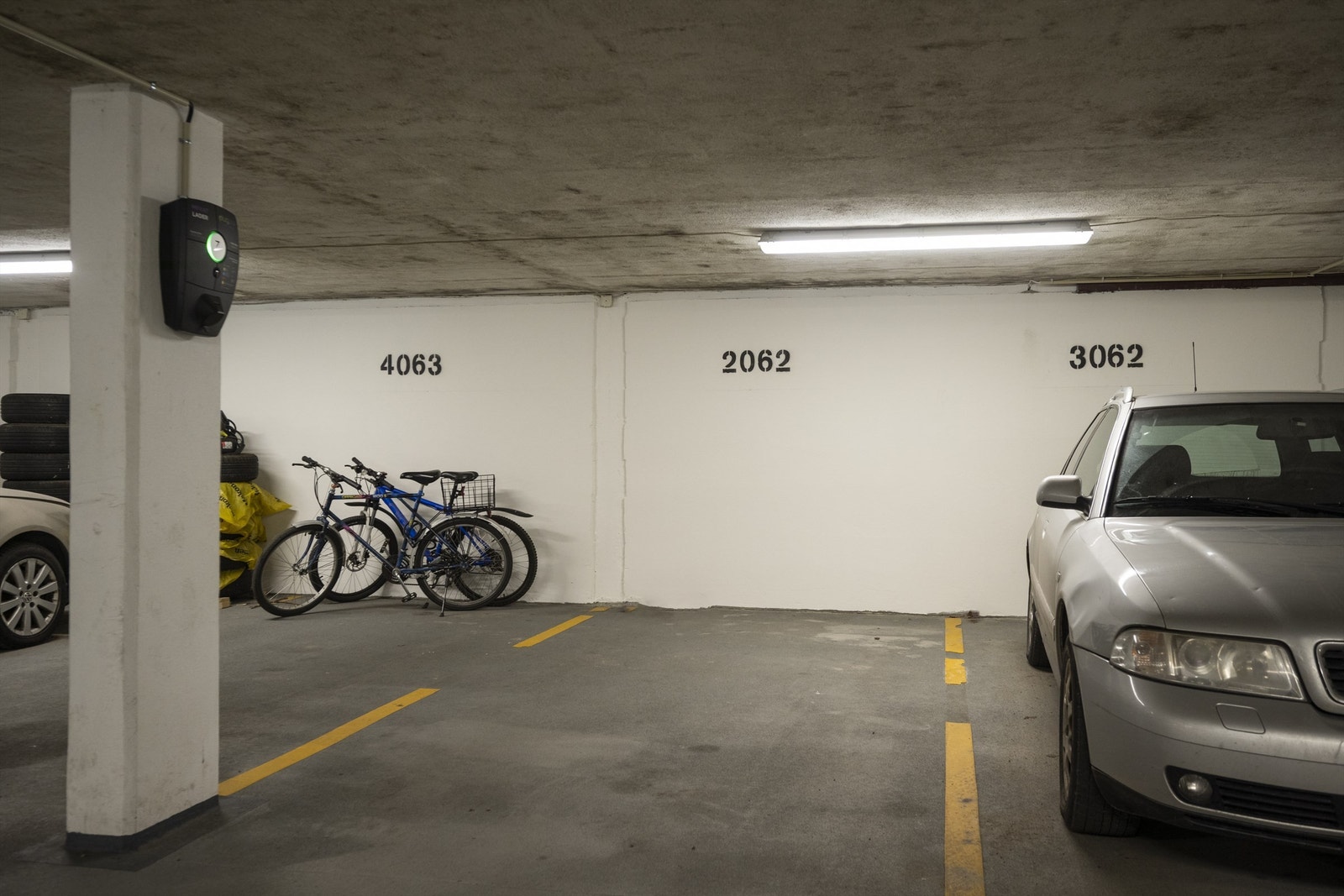 Leiligheten disponerer en biloppstillingsplass i felles parkeringshus. Galleribilde