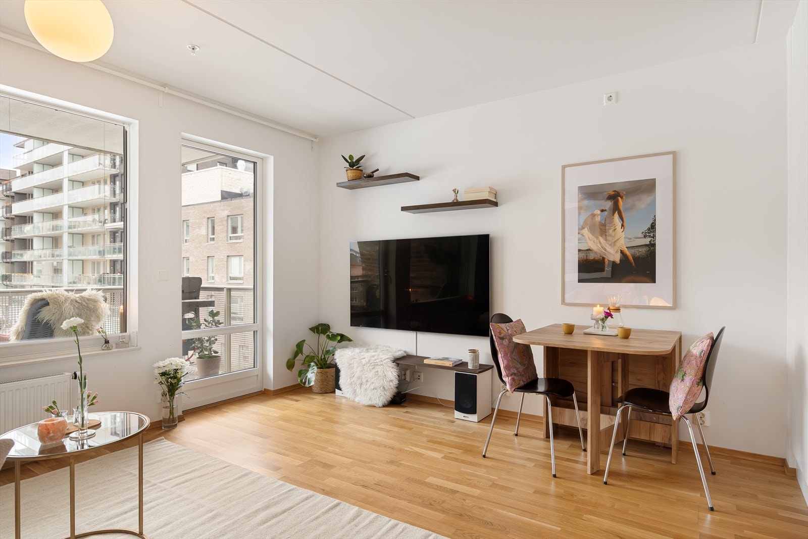 Leiligheten er oppført i 2017 og holder en god standard. Galleribilde