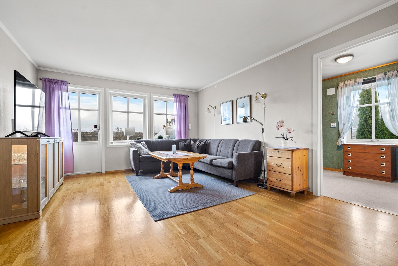 Rommet er gjennomgående som gir godt med gjennomlys Galleribilde