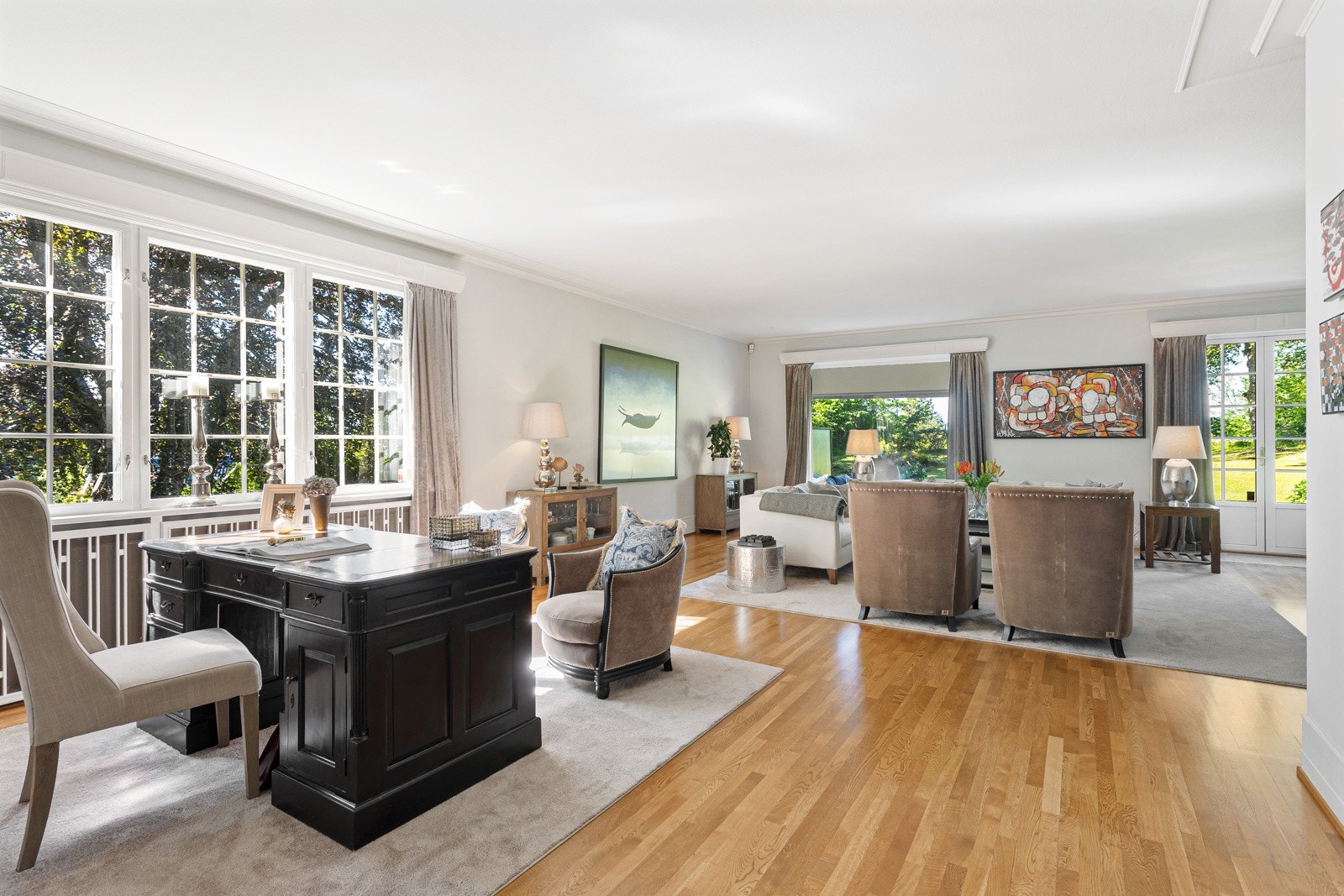 Store vinduer gir meget god lysinnslipp Galleribilde