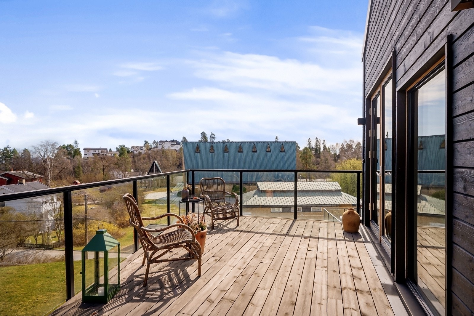 Verandaen oppleves som en god forlengelse av soverommet. Galleribilde