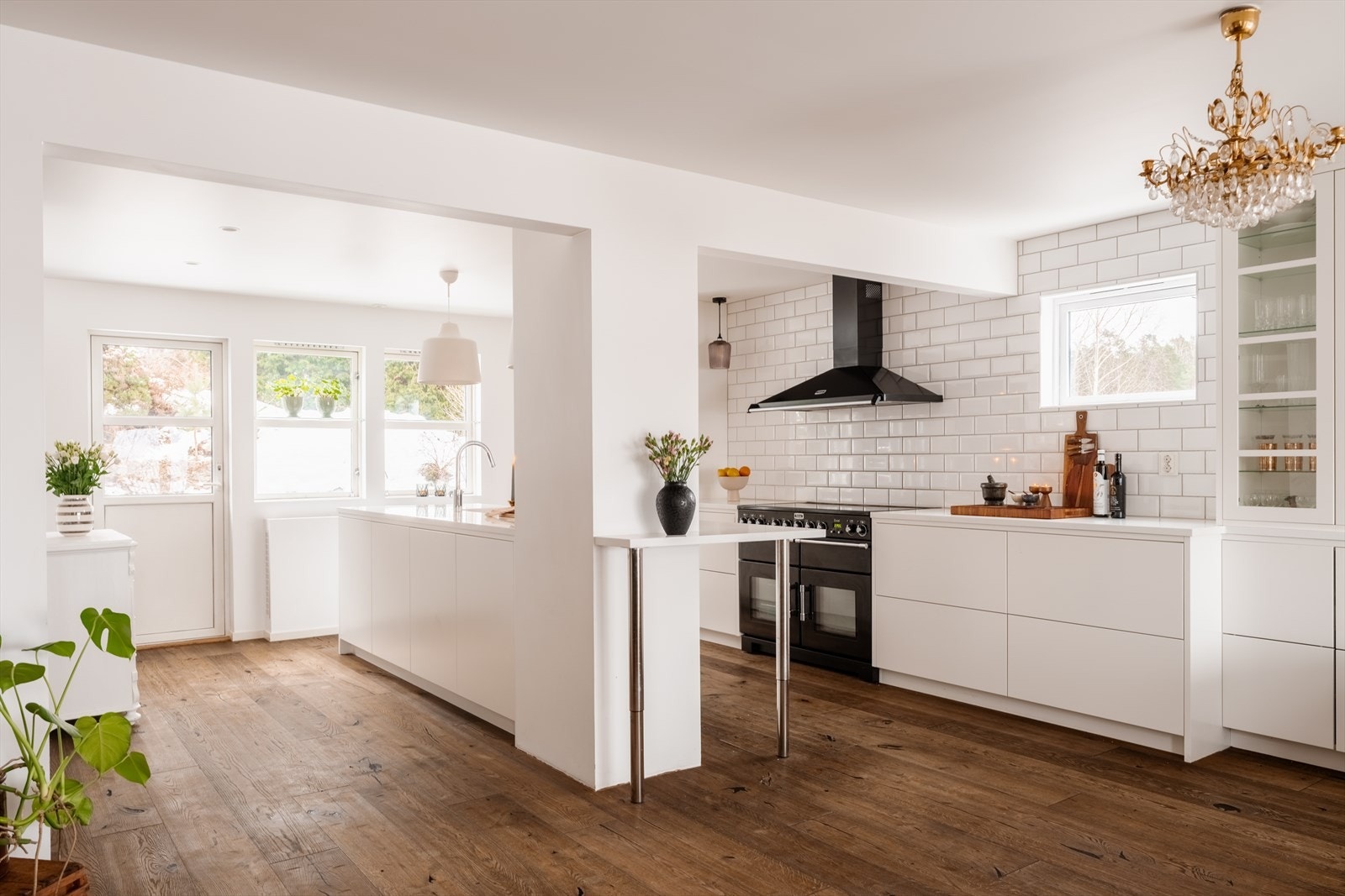 Kjøkkenet fra Drømmekjøkkenet ble installert i 2018 og har en moderne utforming. Galleribilde