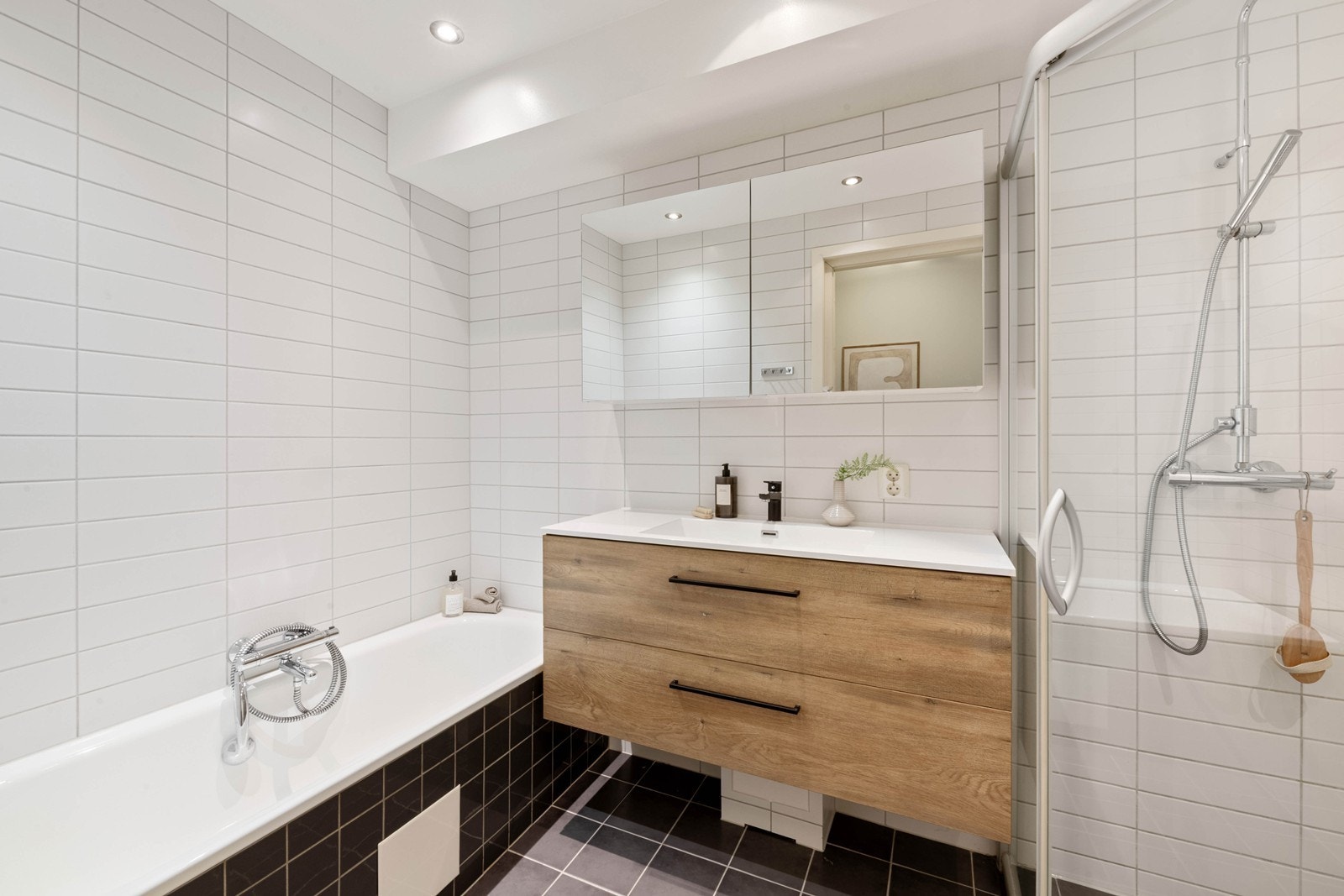 Stort bad i underetasje Galleribilde