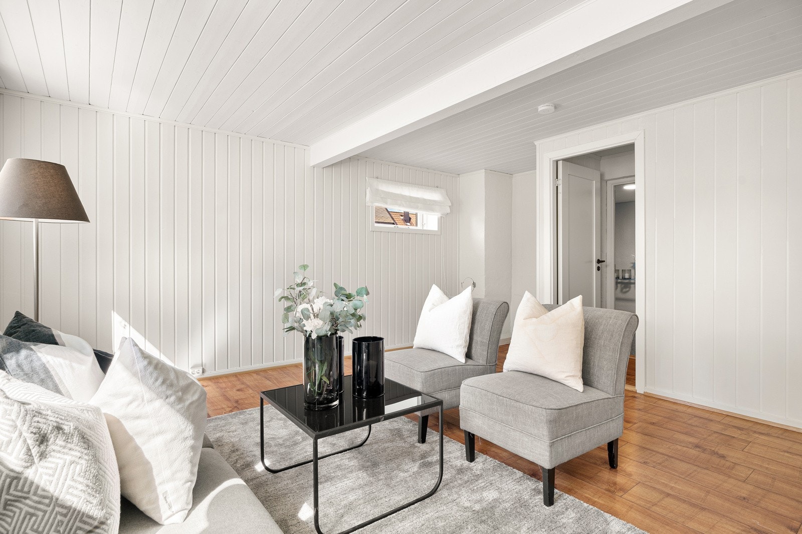 Kan benyttes som egen ungdomsavdeling eller omgjøres til hybel ved behov. Galleribilde