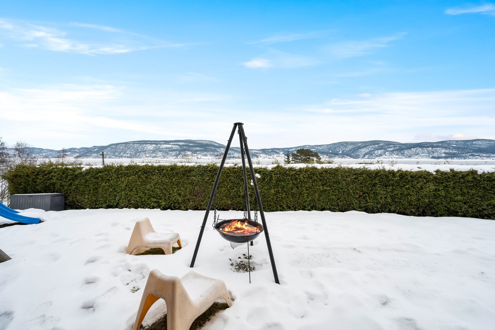 Her er det god plass til bålpanne for hyggelige kvelder utendørs. Galleribilde