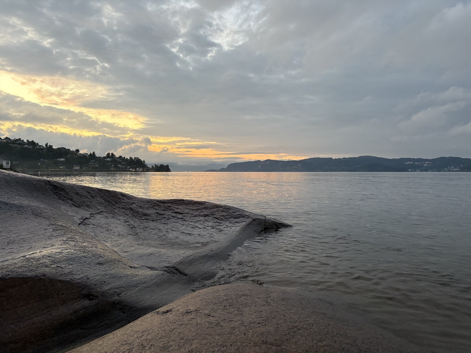 Kort vei til vannkanten - privat bilde Galleribilde