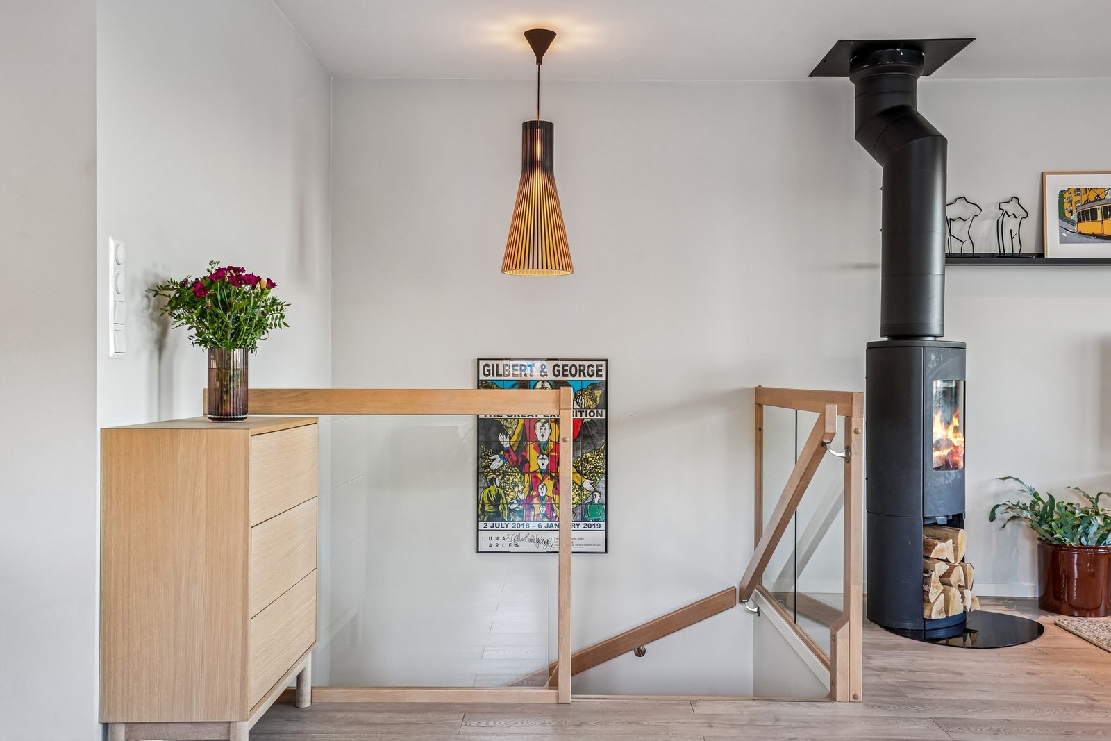 Gulvflater er belagt med en slitesterk Pergo laminat. Galleribilde