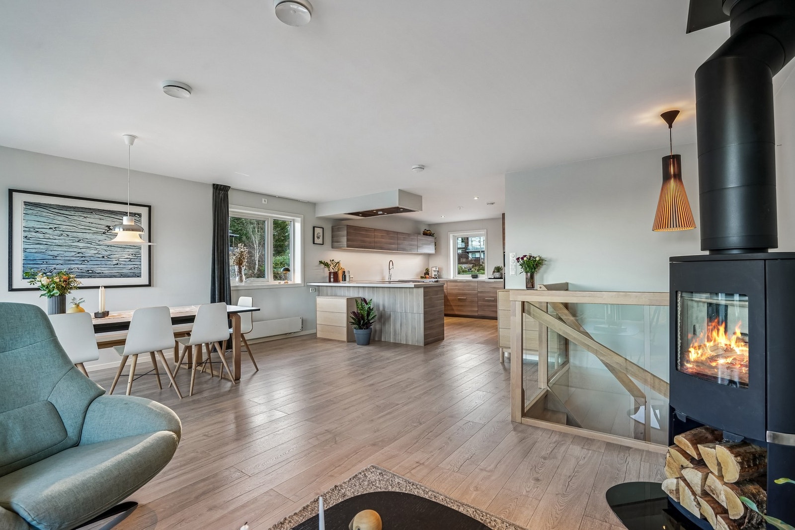 Tomannsboligen fra 2016 har en svært god arealutnyttelse. Pent og moderne fargevalg. Galleribilde