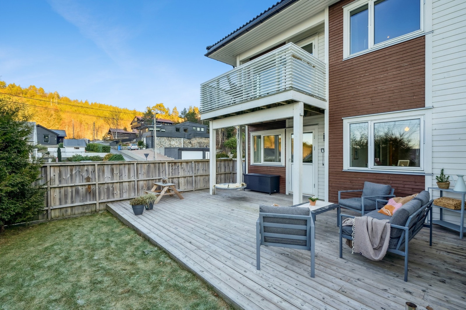 Her kan solen nytes lenge. Galleribilde