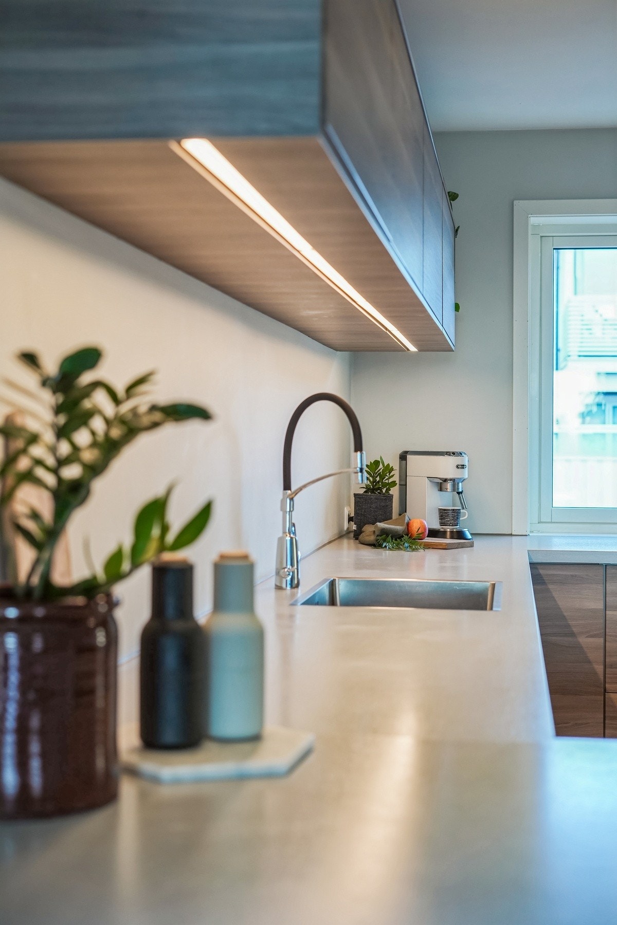 Belysning under overskap. Galleribilde