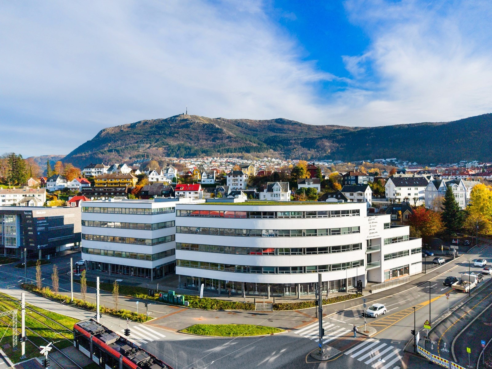 Velkommen til toppetasjen i Kanalveien 66 presentert av Stephane Bergfald Trotta i EiendomsMegler1 Næringseiendom