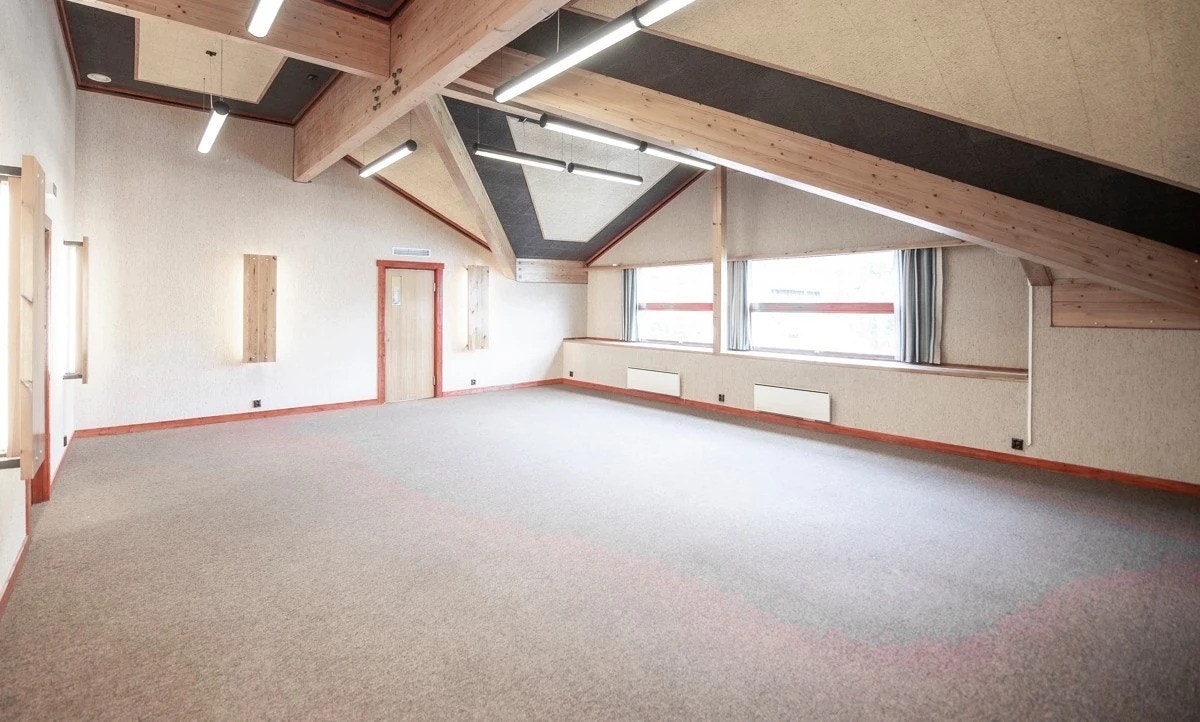Kontor/forsamlingslokale 2. etasje Galleribilde