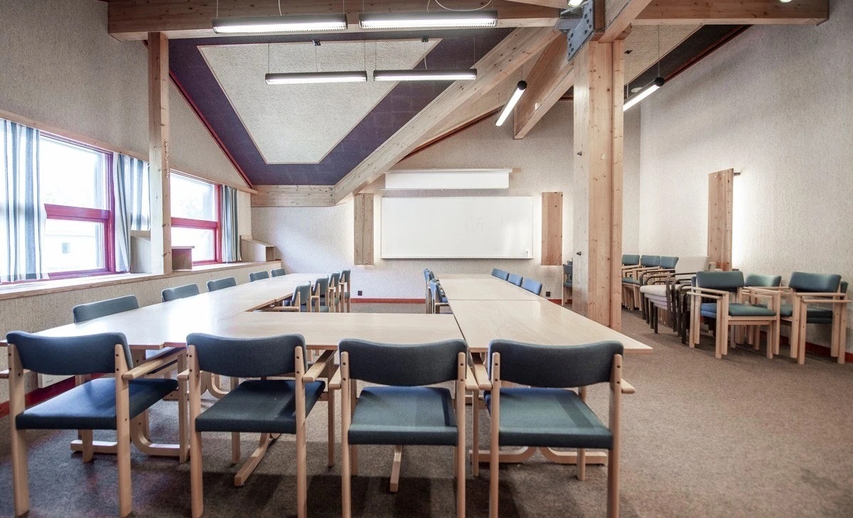 Kontor/forsamlingslokale 2. etasje Galleribilde