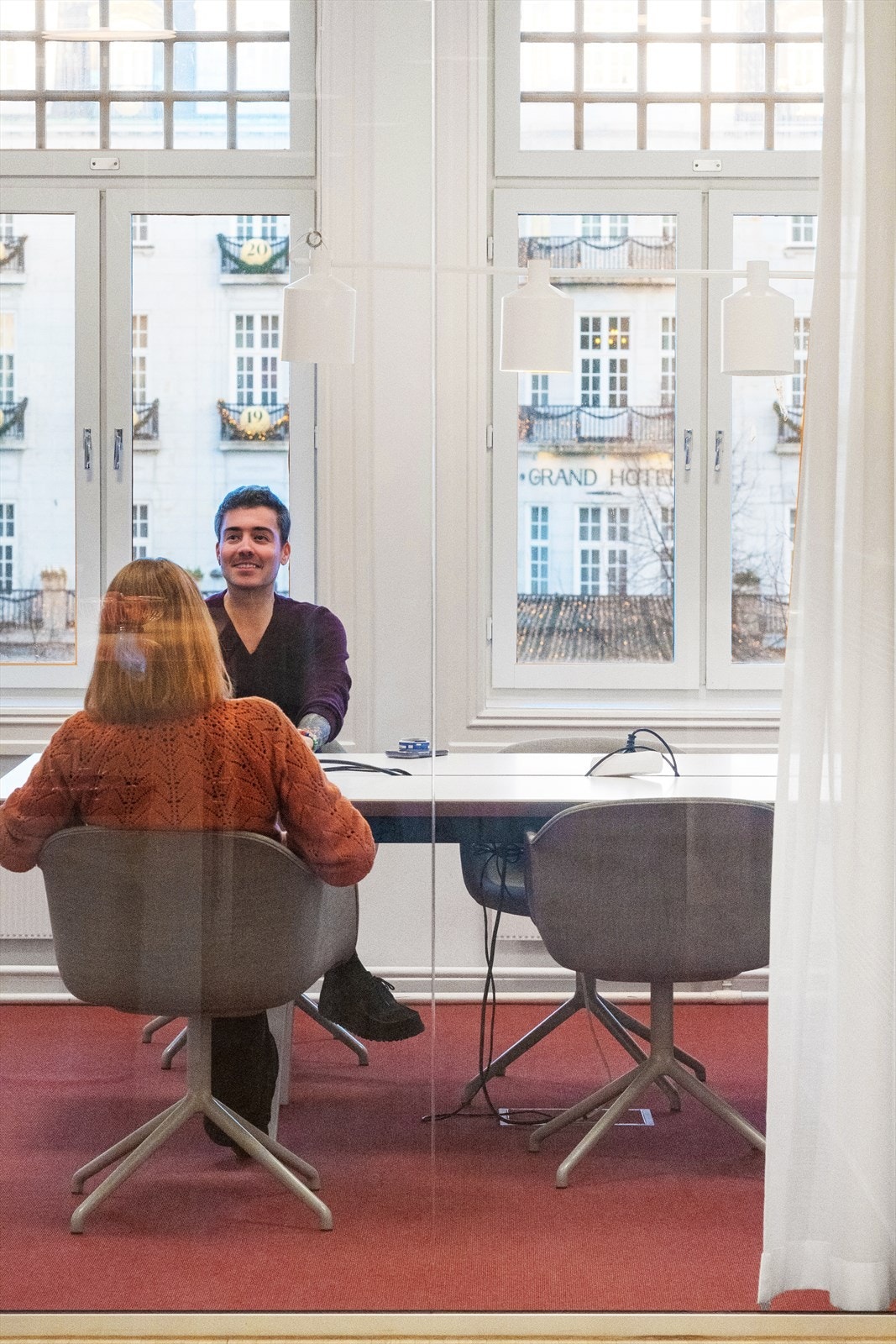 God kombinasjon av arbeidsplasser, møterom og stillerom (referanselokale i 4. etg) Galleribilde