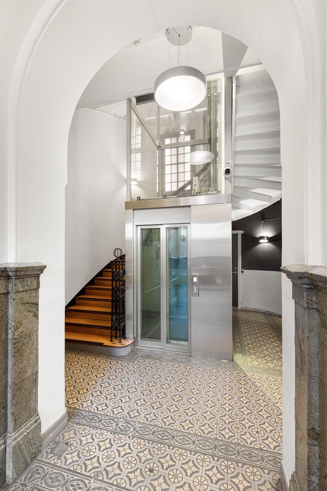 3 nye heiser i bygget Galleribilde