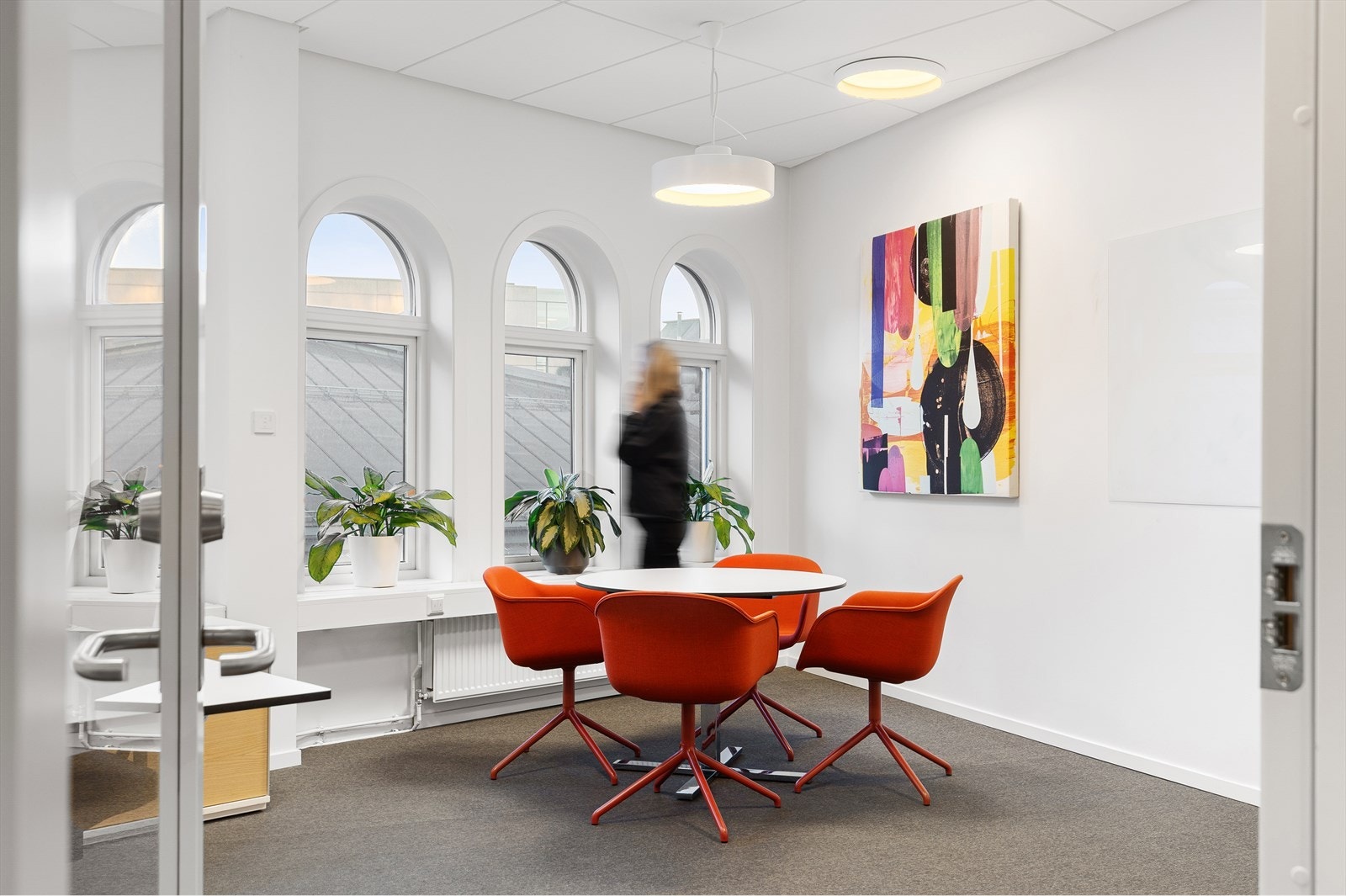 Mye naturlig lys inn i lokalene (referanselokale i 4. etg) Galleribilde