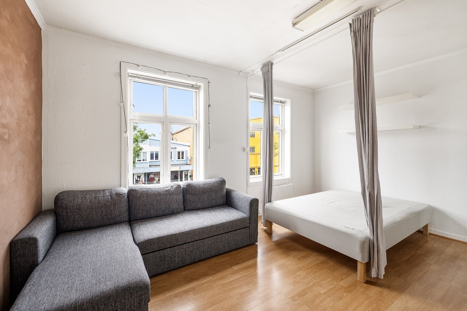 Hybel i 2 etasje Galleribilde