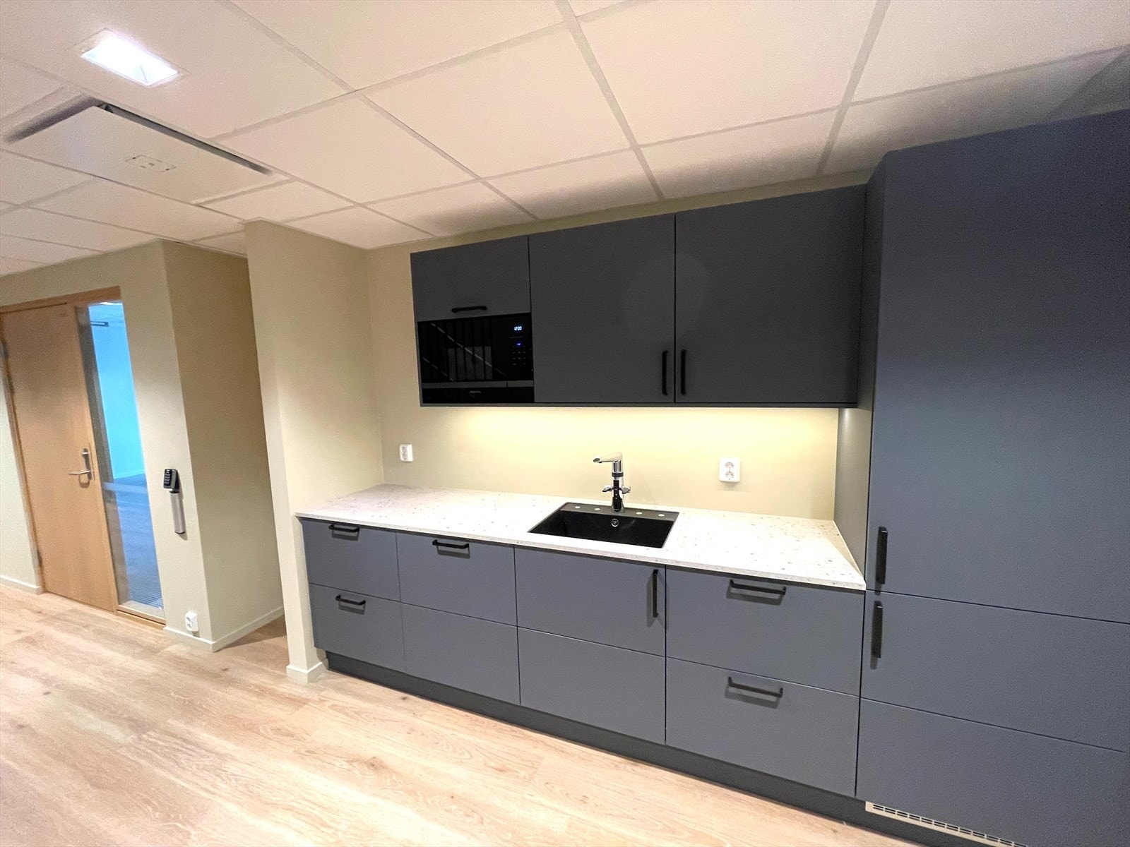 Kjøkken ledig areal. Galleribilde