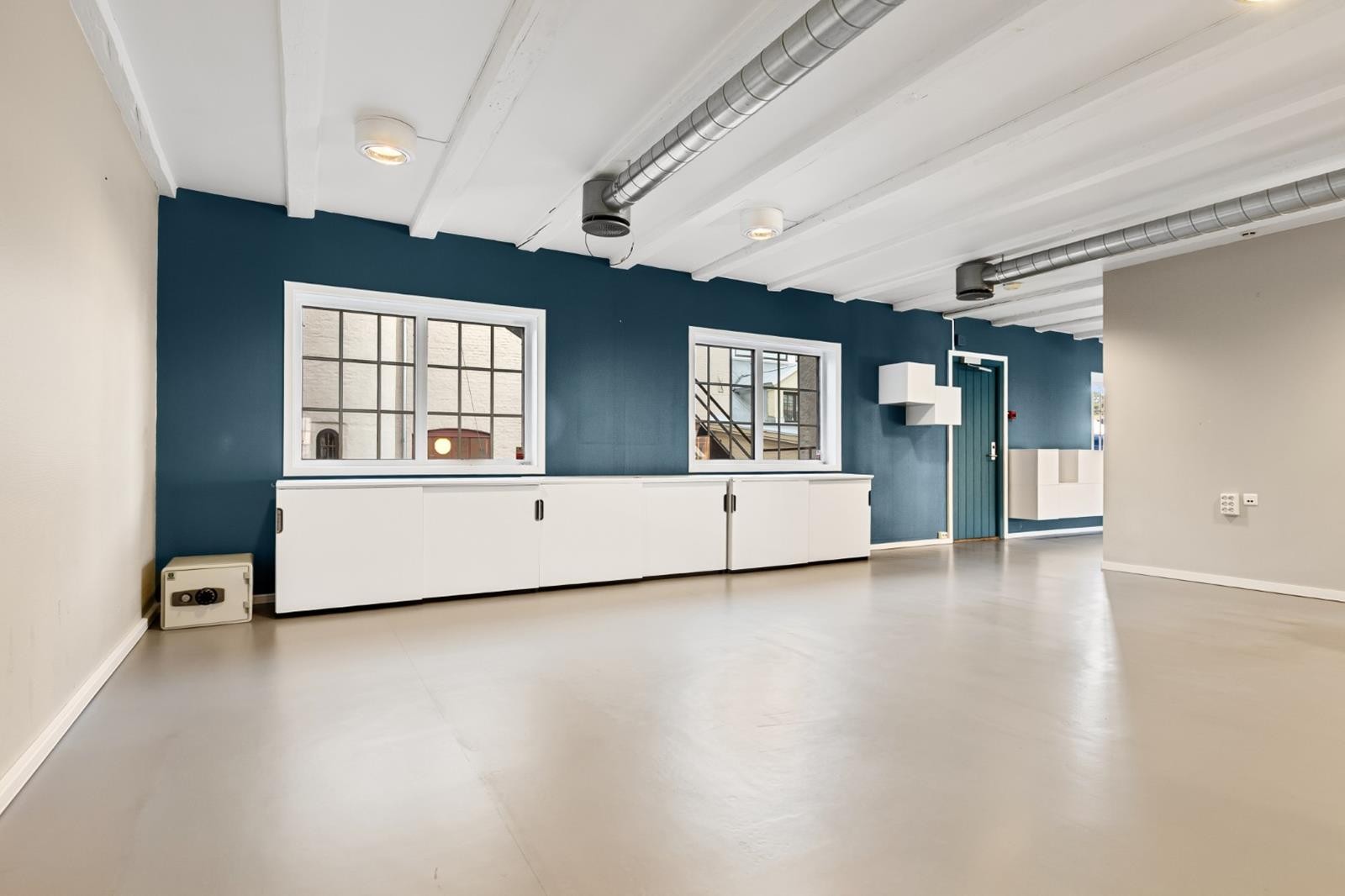 Vindusrekke langs fasaden Galleribilde