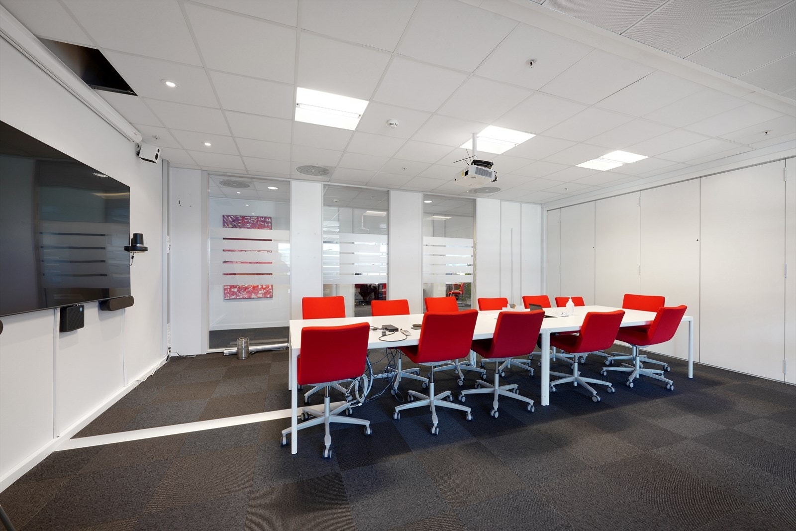 Kanalarmen 12 Galleribilde