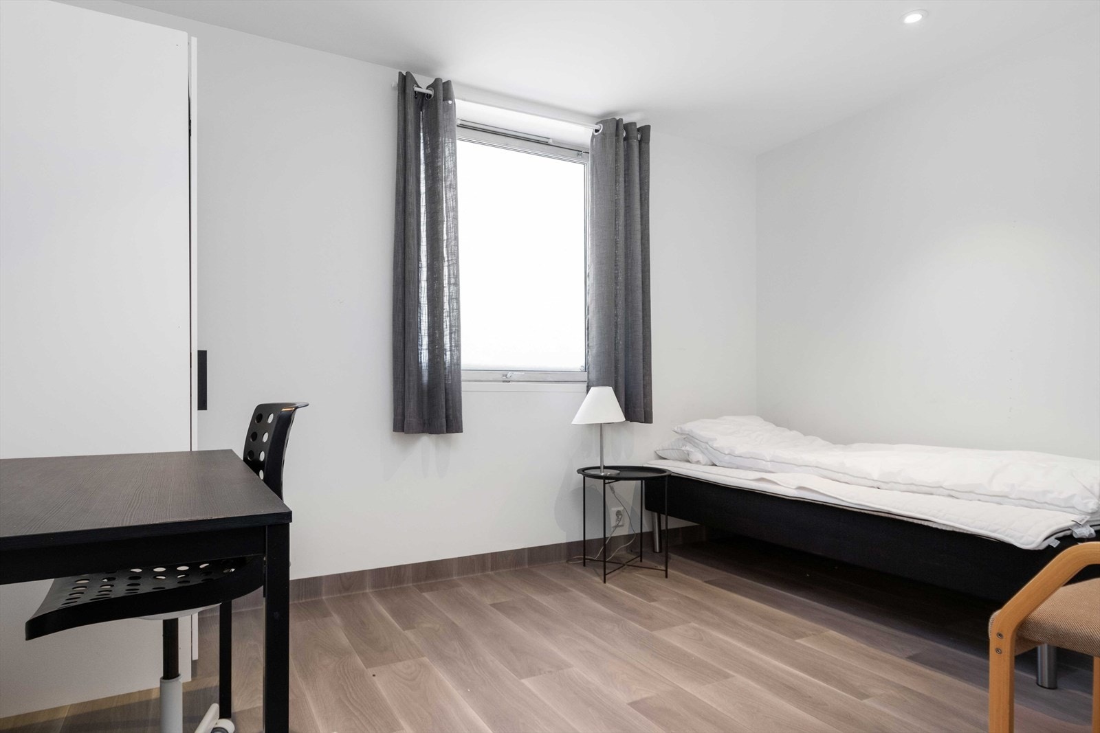 066.jpg Galleribilde