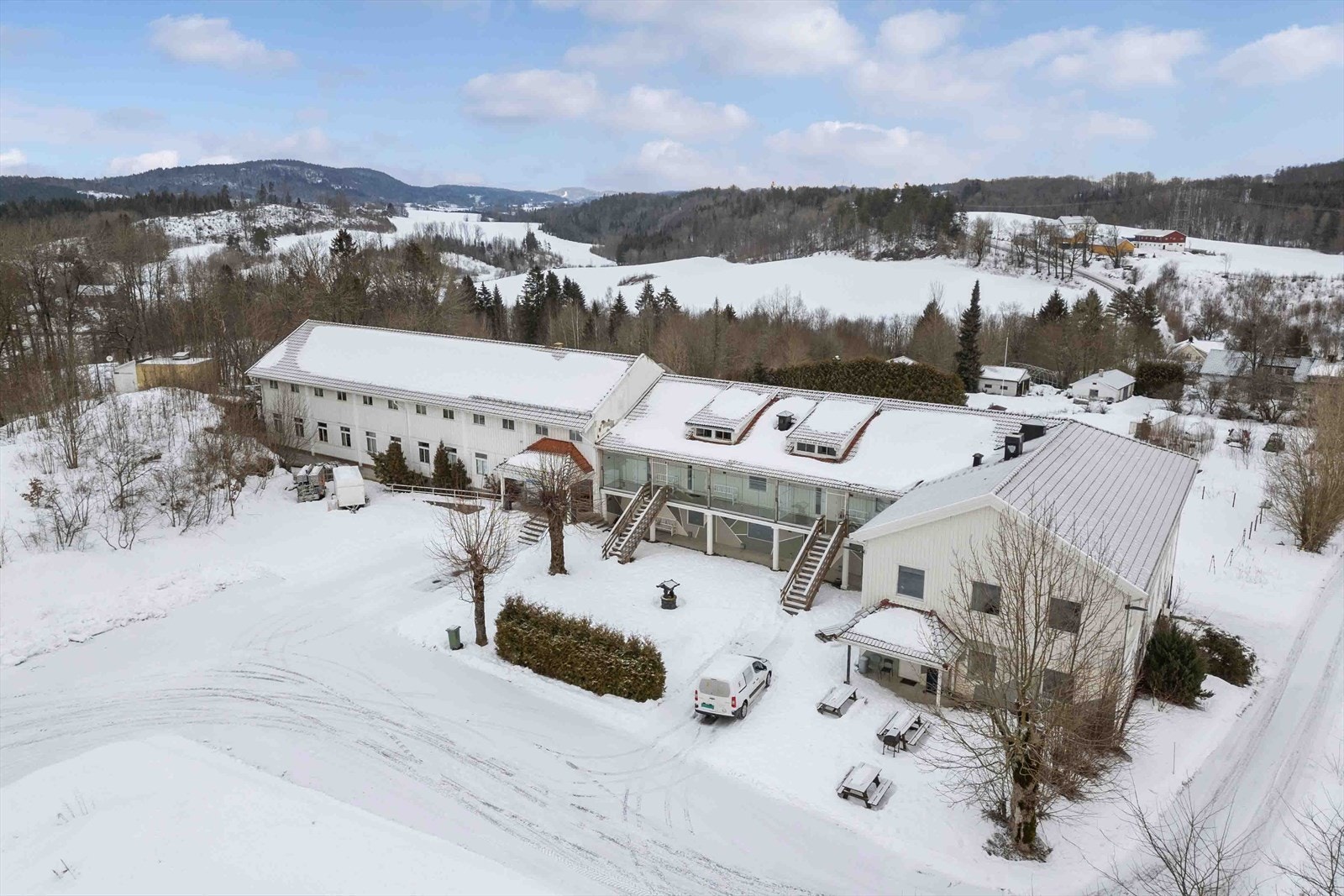 002.jpg Galleribilde