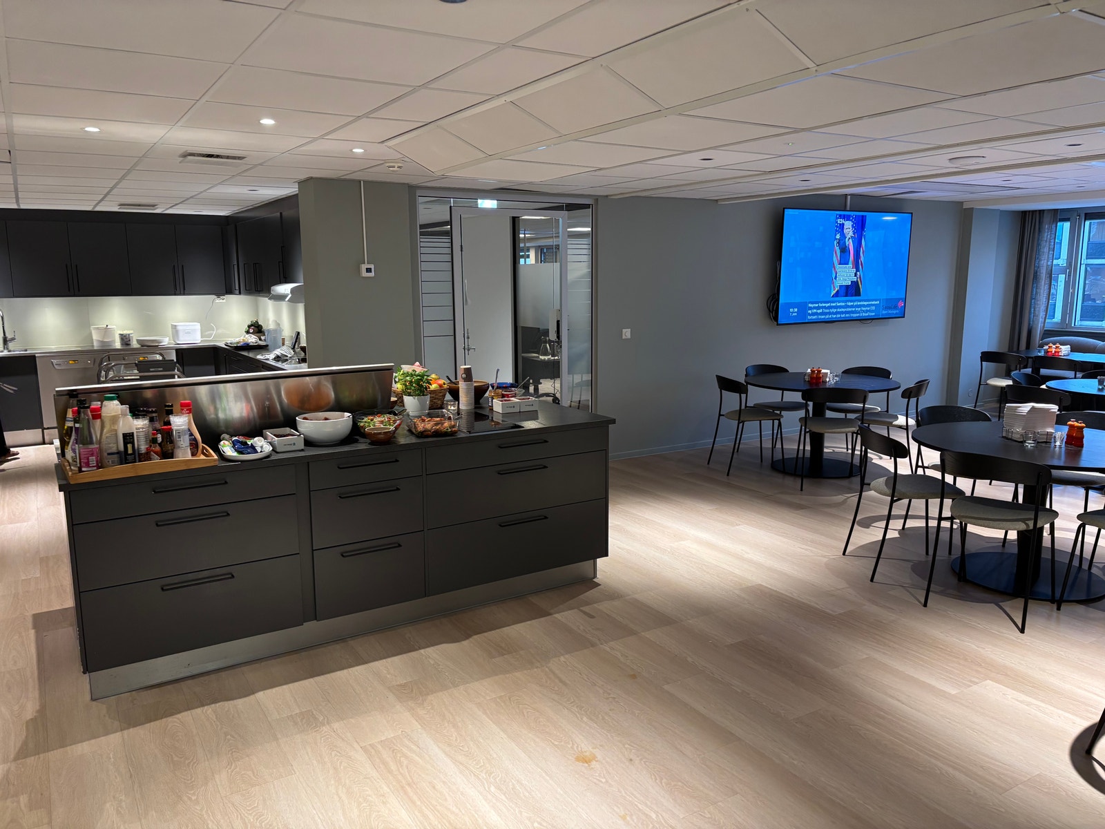 Felles kantine II Galleribilde