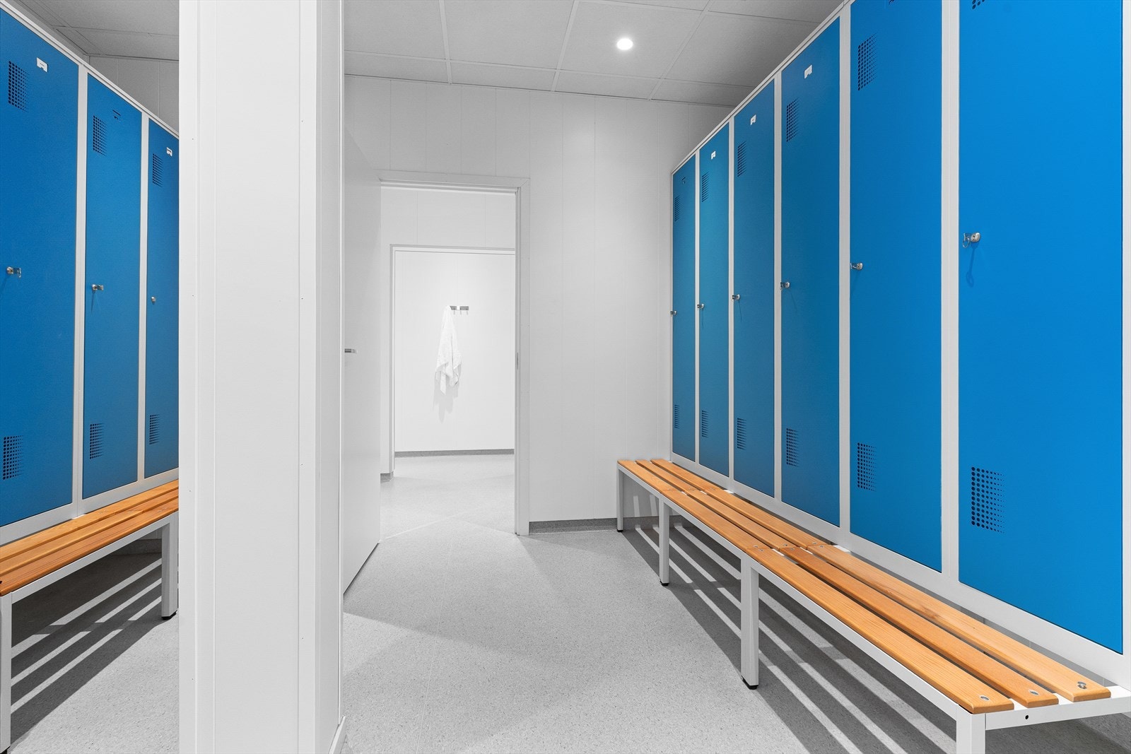 garderobe01.jpg Galleribilde