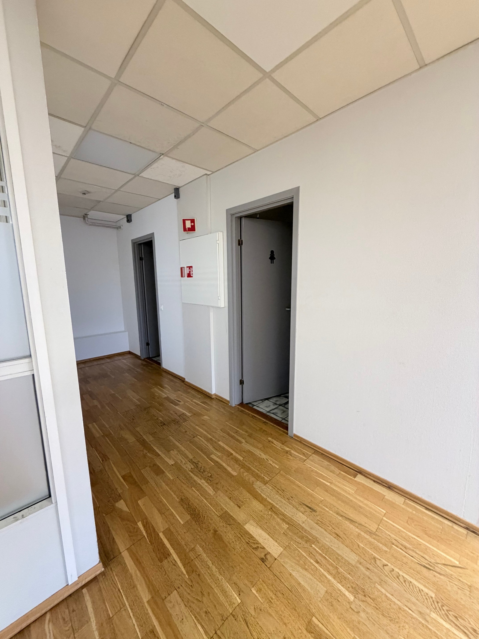 Gang mot Toaletter Galleribilde