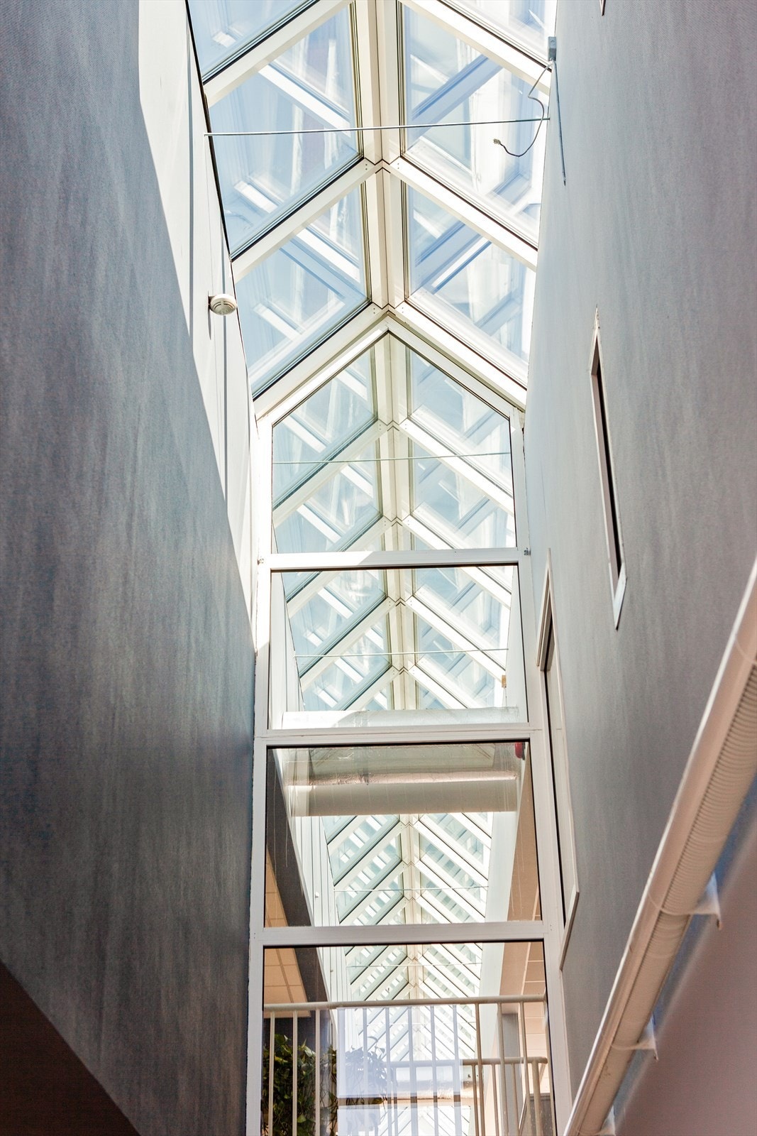 Glasstak i fellesareal Galleribilde