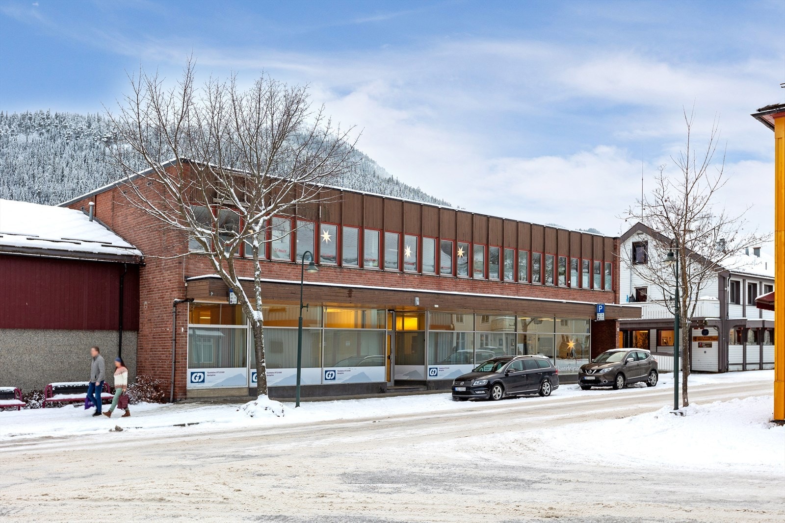 Fin kontor/butikk - eiendom i Otta sentrum. God eksponering og lett adkomst. Galleribilde